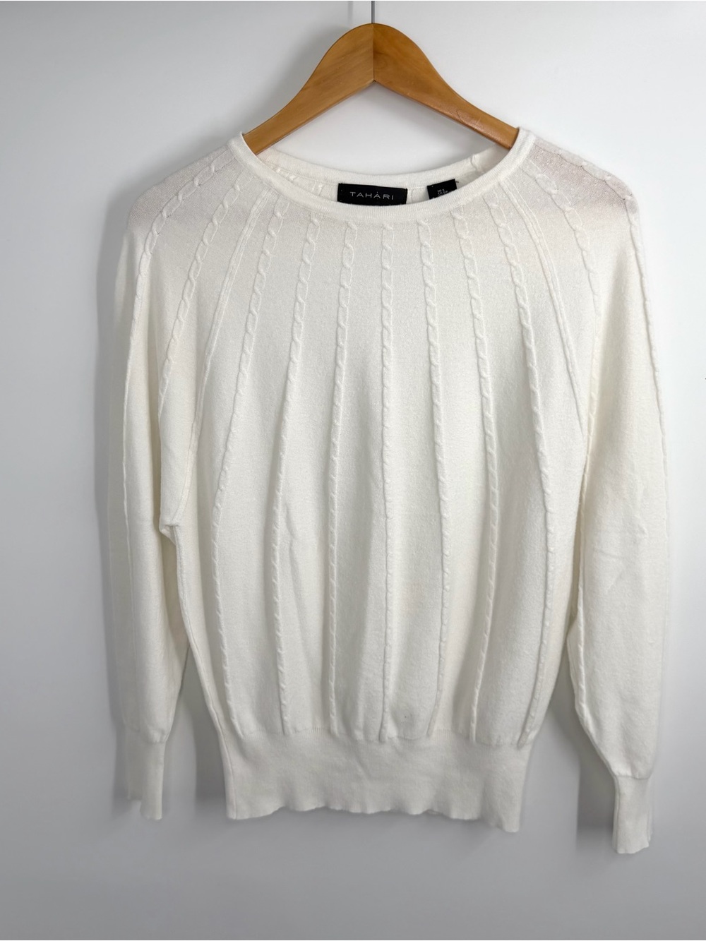 Tahari Elegant White Cable Crewneck Sweater - Picture 3 of 11